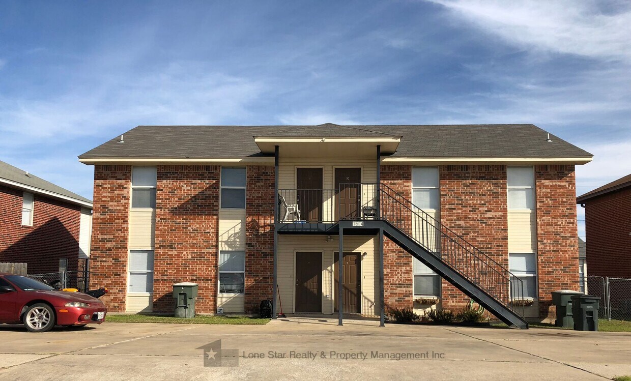 Primary Photo - 1504 Windward Dr