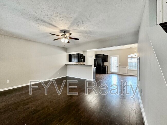 Building Photo - 5333 Tony Lama Ln