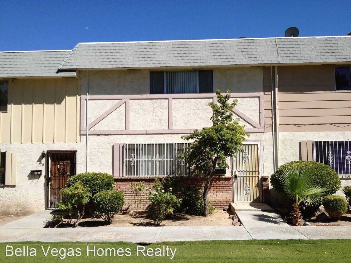 Foto principal - 2 br, 2.5 bath House - 569 Greenbriar Town...