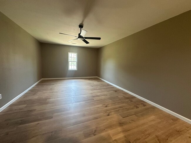Building Photo - 42 Crestridge Dr