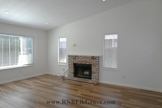 Building Photo - 23 Farallon Cir
