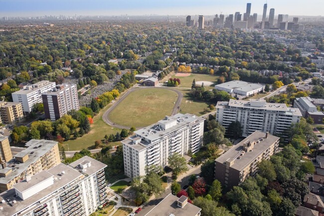 Building Photo - Shallmar Apartments