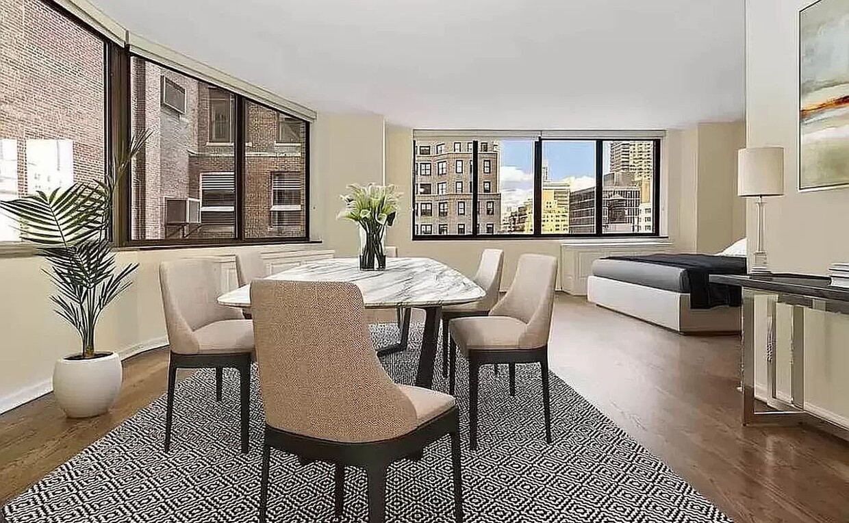 Primary Photo - 245 East 44th Street