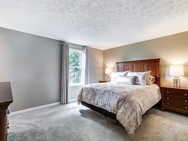 Foto del edificio - 5103 Riverwatch Dr