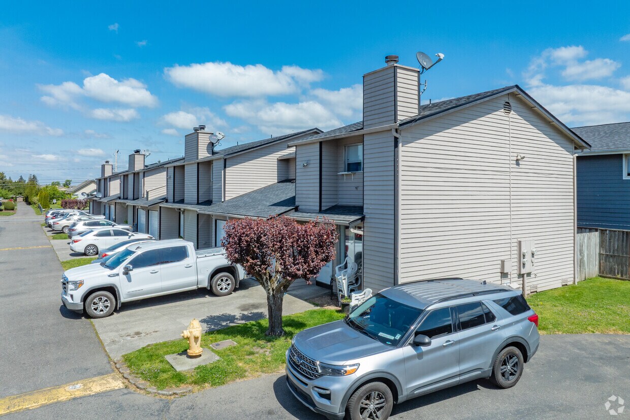 Foto principal - 502 21st St SE