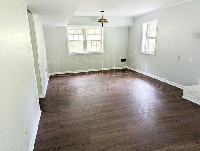 Building Photo - 1214 Cedar Creek Dr