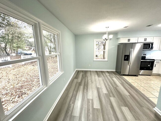 Foto del edificio - 4220 Mica Ave