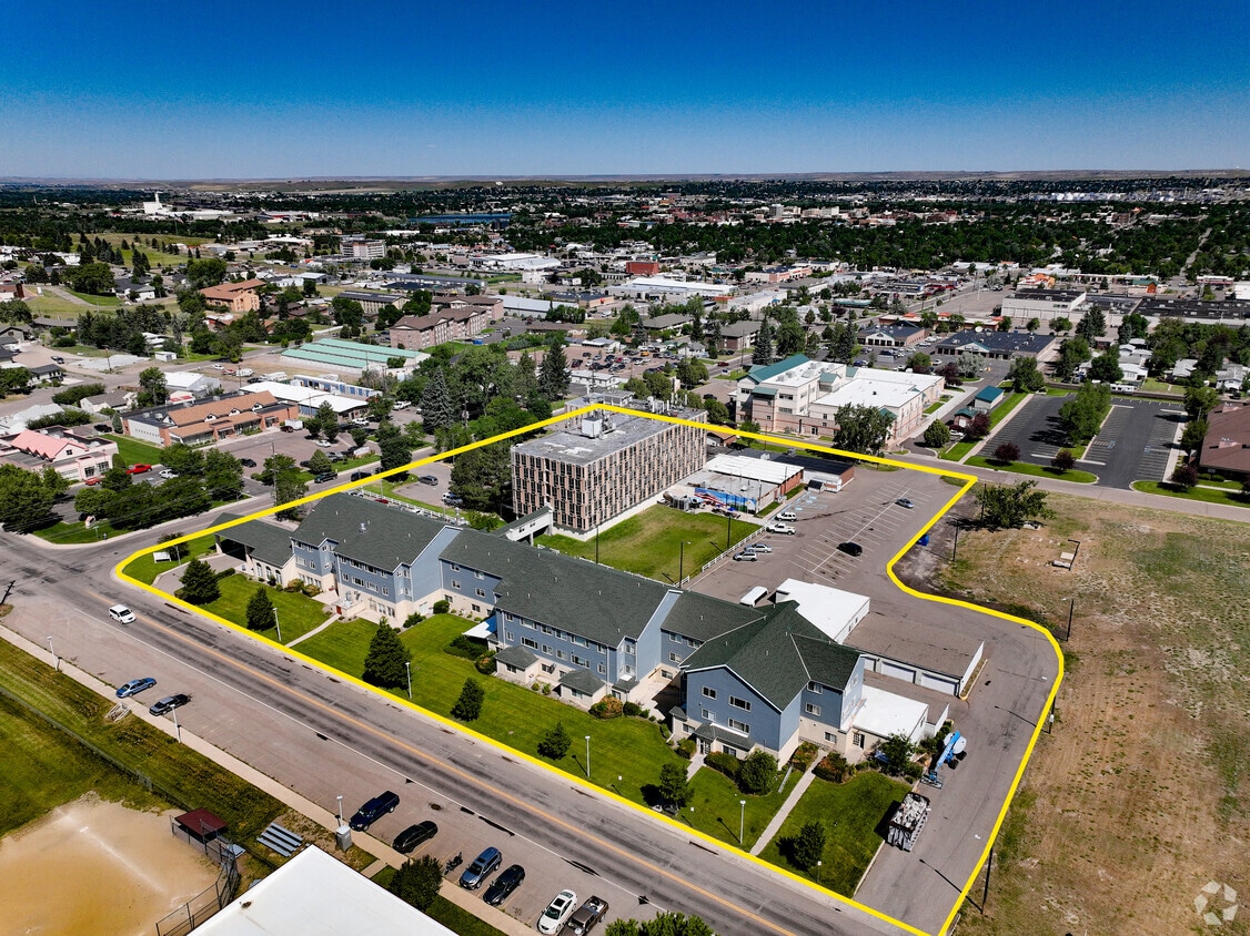 Aerial with Outline - Eagles Manor