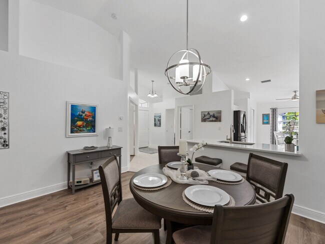 Foto del edificio - 5257 Whitten Dr