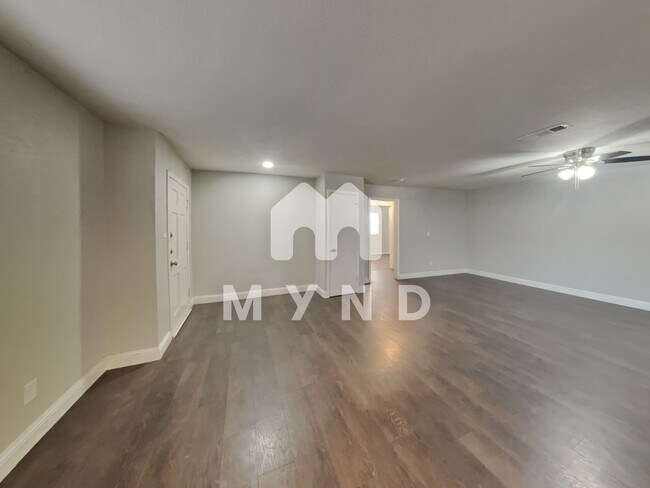 Building Photo - 321 Cotillion Rd