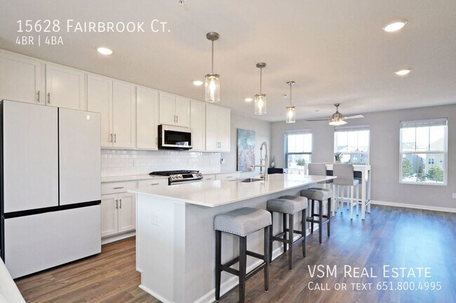 Building Photo - Brand new construction 4 BD / 4 BA Townhom...