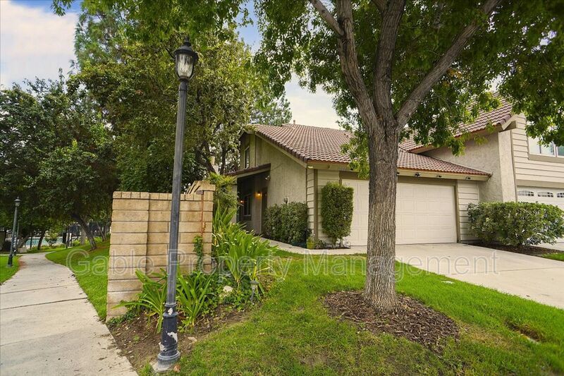 Primary Photo - 15806 Ada St