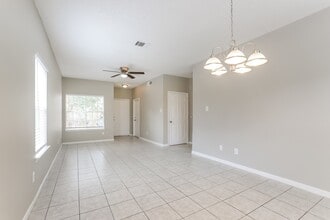 Building Photo - 7744 Ellis Dr