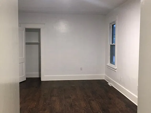 Building Photo - 120 Barton Ave