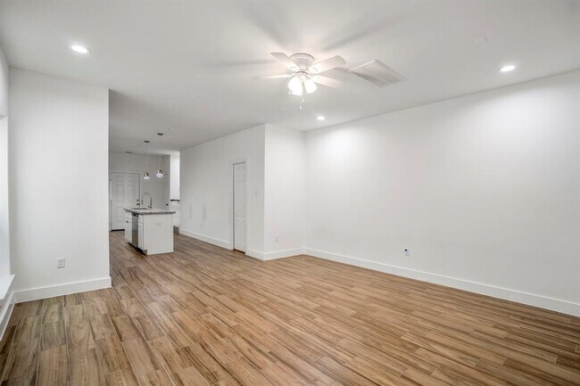 Building Photo - 8308 Prairie View Dr