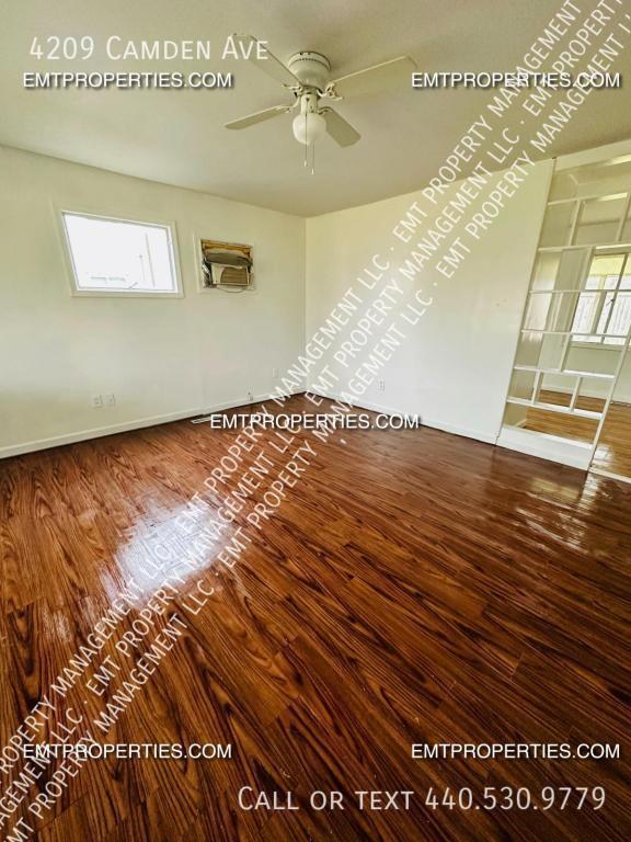 Foto del edificio - 4209 Camden