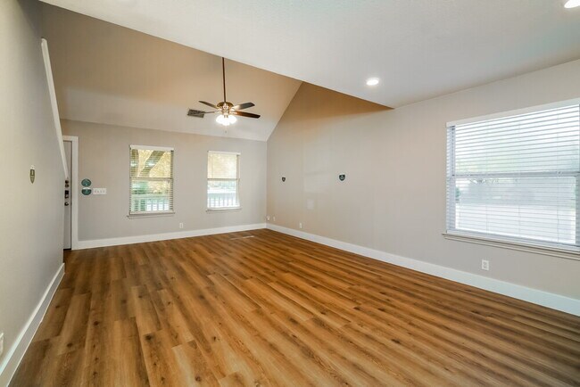 Foto del edificio - 8308 Georgie Trace Ave