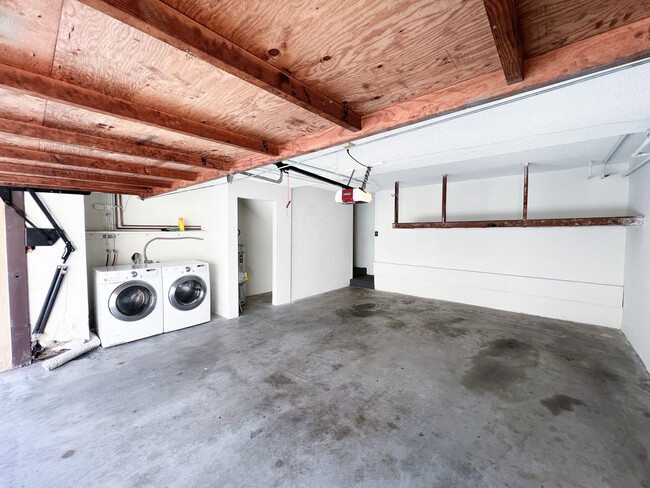 Building Photo - 8149 Manitoba St