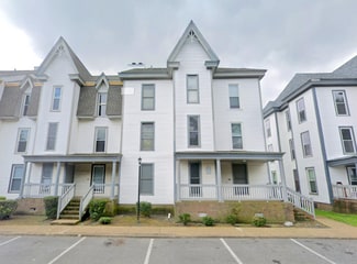 Building Photo - 1003 Green St