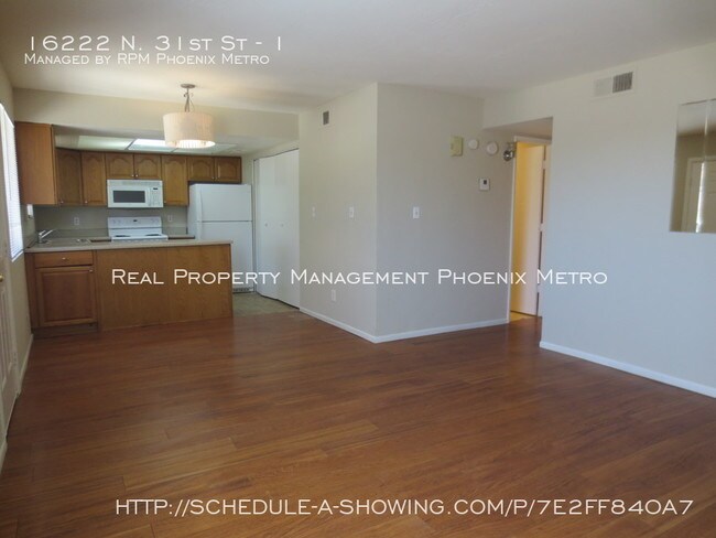Foto del edificio - 16222 N 31st St
