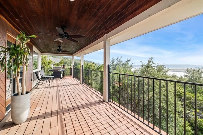 Building Photo - Overlooking Lake Travis Rental