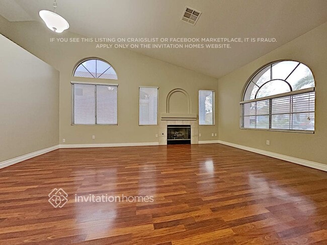 Building Photo - 1133 Coral Rainbow Ave