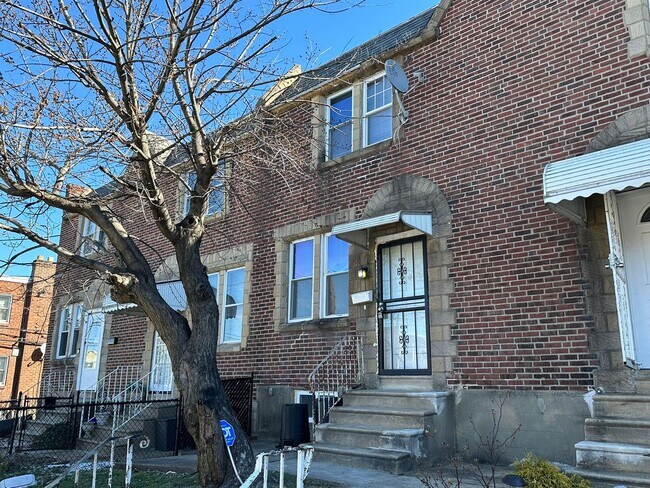 Foto del edificio - Stunning 3-Bedroom Townhome in Oxford Circ...