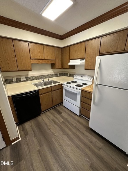 Foto del edificio - 3506 Ivy Commons Dr