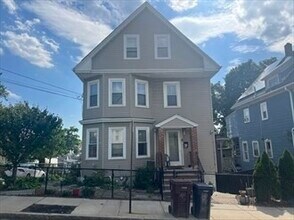Building Photo - 43 Gledhill Ave