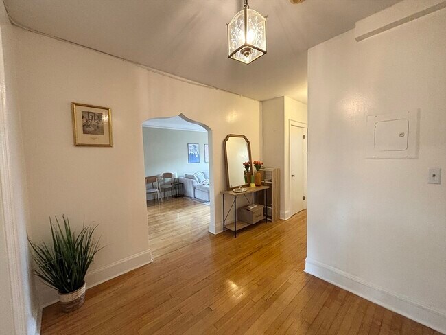 Foto del edificio - 145 Englewood Ave