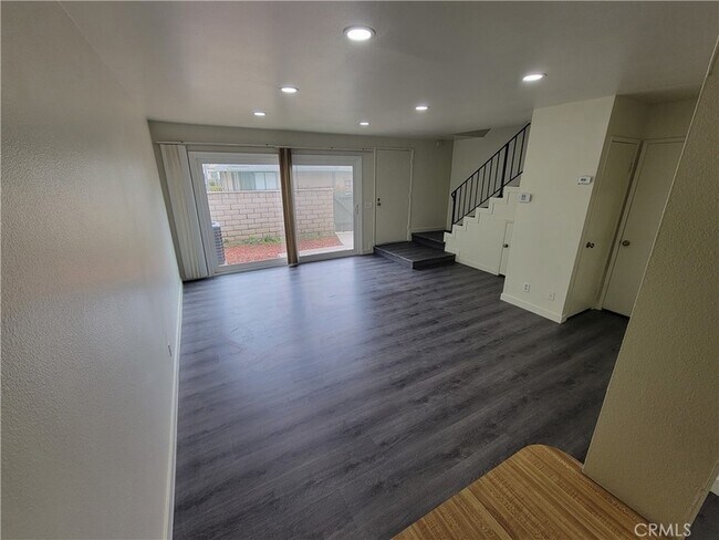 Foto del edificio - 1103 W Francis St