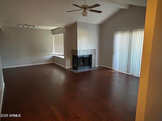 Foto del edificio - 9407 N 59th Ave
