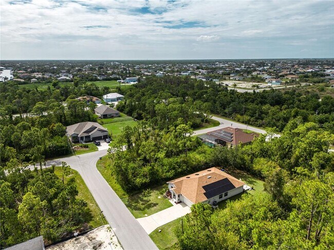 Foto del edificio - 15509 Alsace Cir