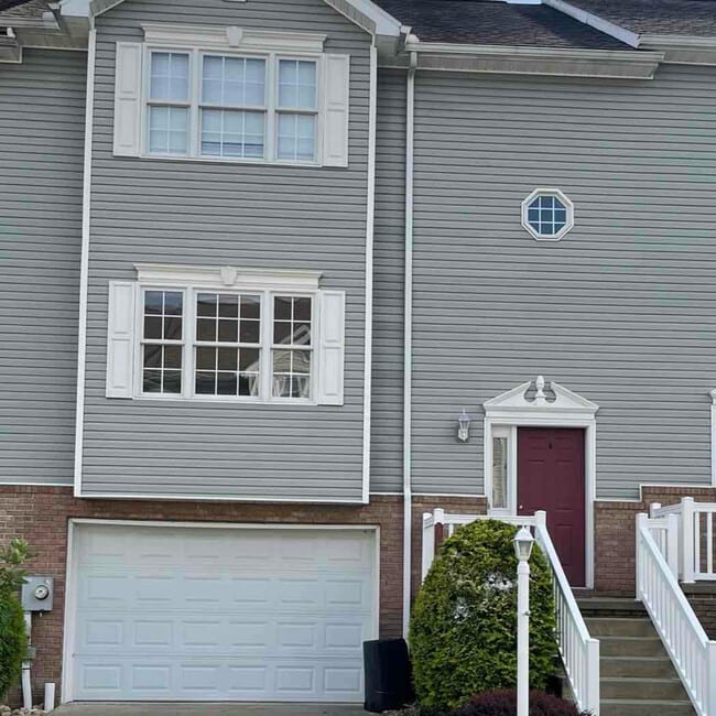 Building Photo - 109 Newcastle Dr