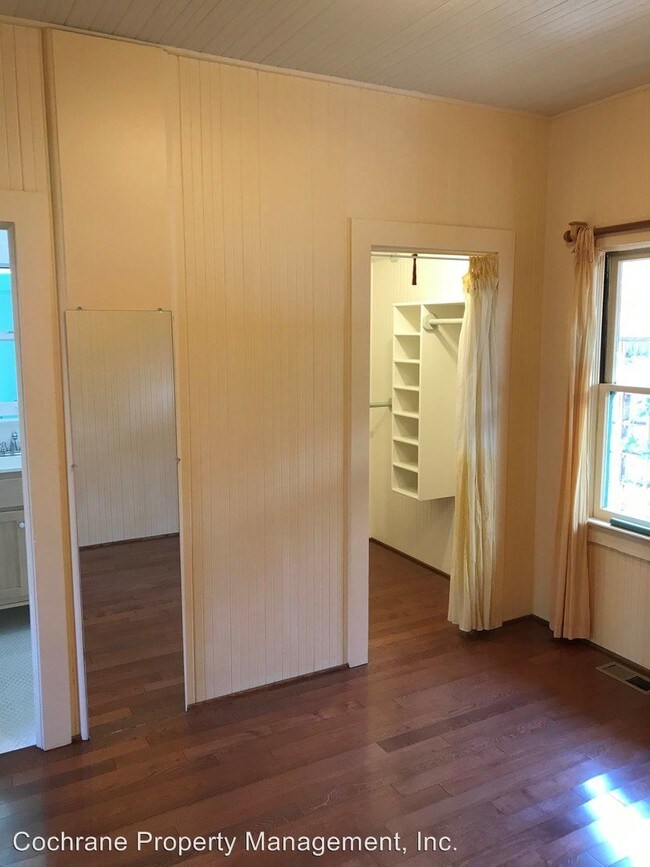 Building Photo - 2 br, 1.5 bath House - 109 N. Nopal