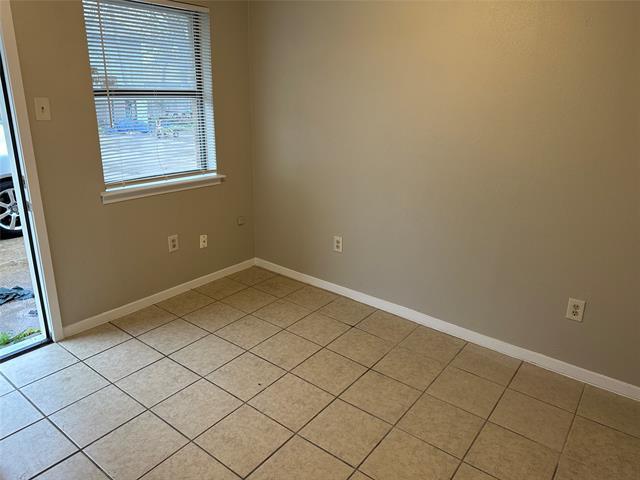 Foto del edificio - 210 W 4th St