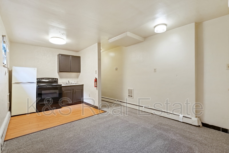 441443445 Library St Unit 2, Braddock, PA 15104 Condo for Rent in