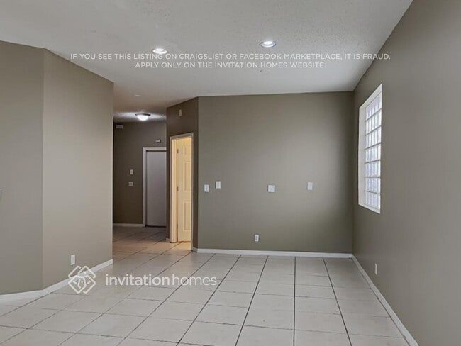 Foto del edificio - 10630 NW 1st St