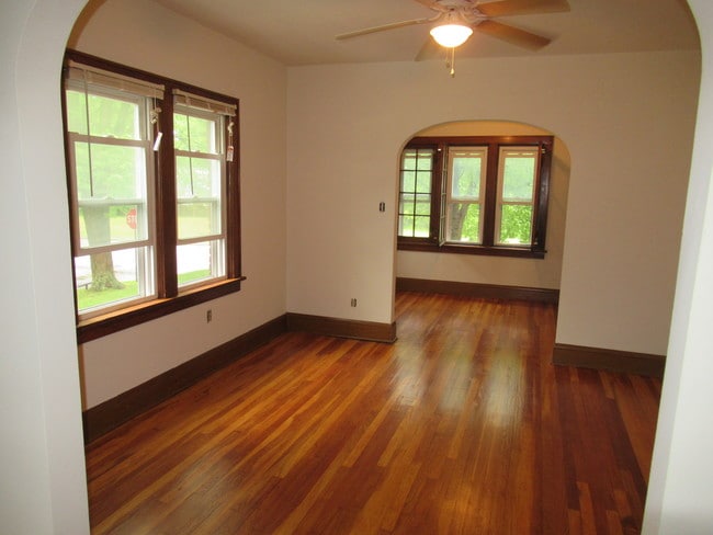Living Room - 1520 Front St