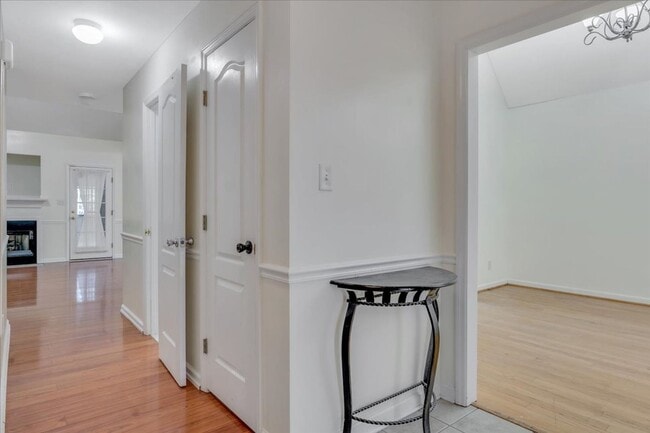 Foto del edificio - MOVE IN READY