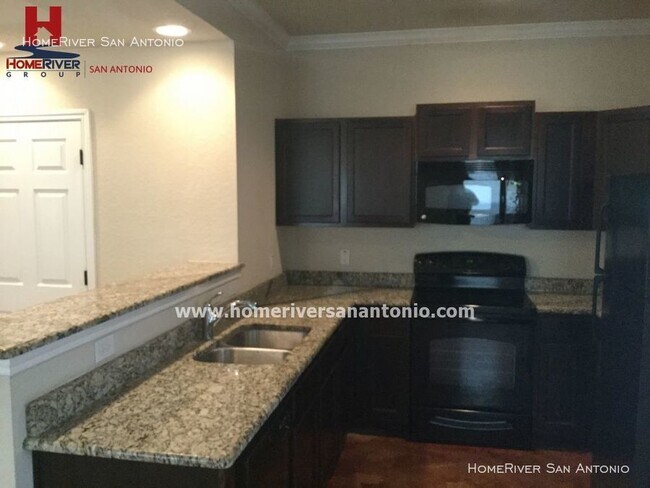 Foto del edificio - 4937 Flipper Dr