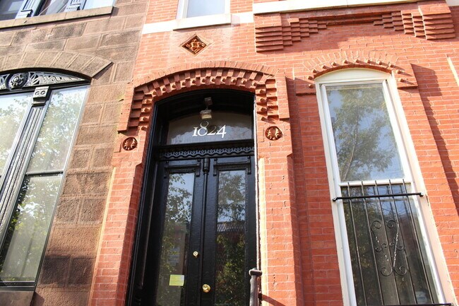 Foto del edificio - 1824 Bolton St