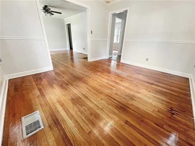 Foto del edificio - 1125 Ralph Rd NE