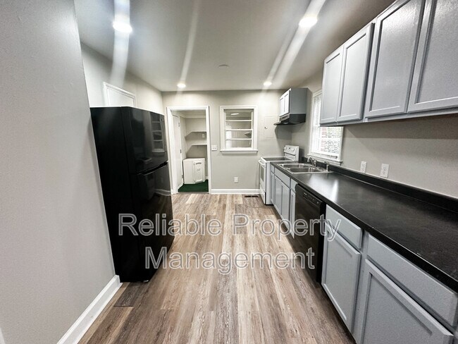 Foto del edificio - 557 N Fayetteville St