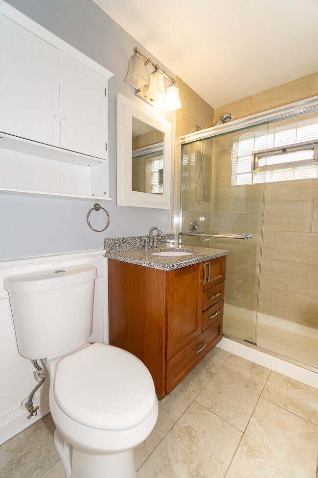 Foto del edificio - 4600 Warsaw Ave