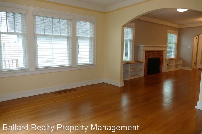 Building Photo - 2 br, 1 bath House - 5746 35th Ave NE