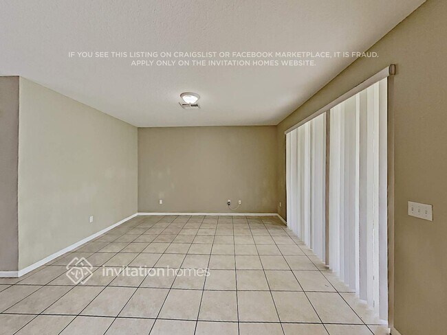 Foto del edificio - 5821 Azalea Cir