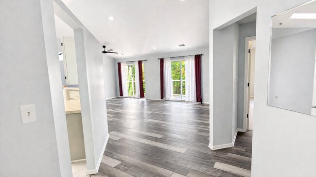 Foto del edificio - 1721 Chesapeake Ln