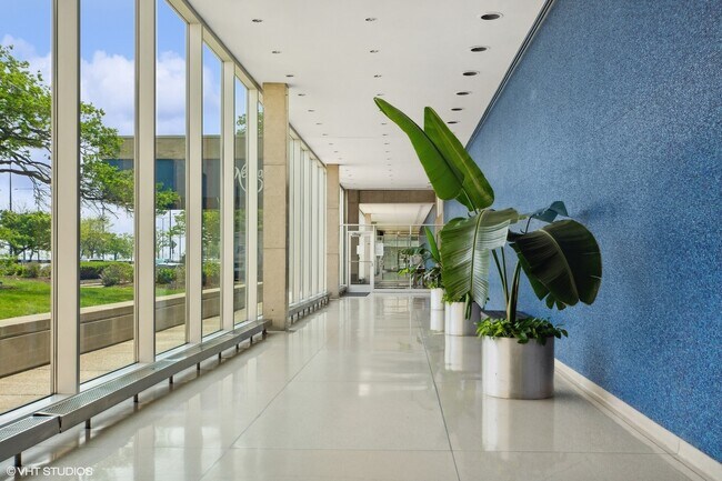 Building Photo - 4800 S Chicago Beach Dr