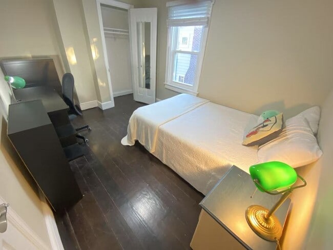 your bedroom - 219 Birch Ave